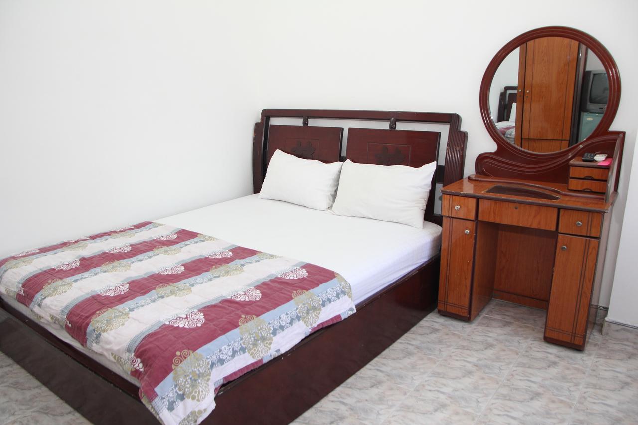 Ngan Long Hotel Thành Pho Ho Chí Minh Esterno foto