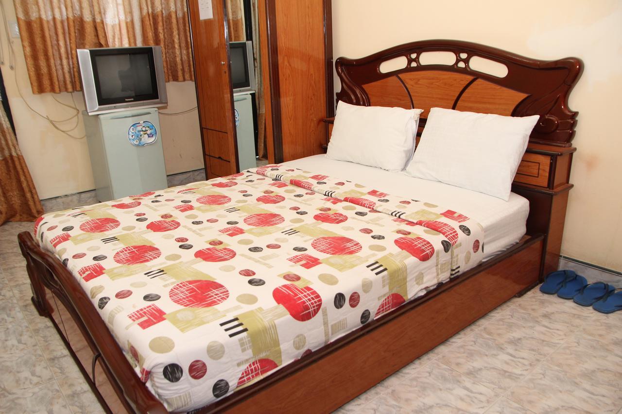 Ngan Long Hotel Thành Pho Ho Chí Minh Esterno foto