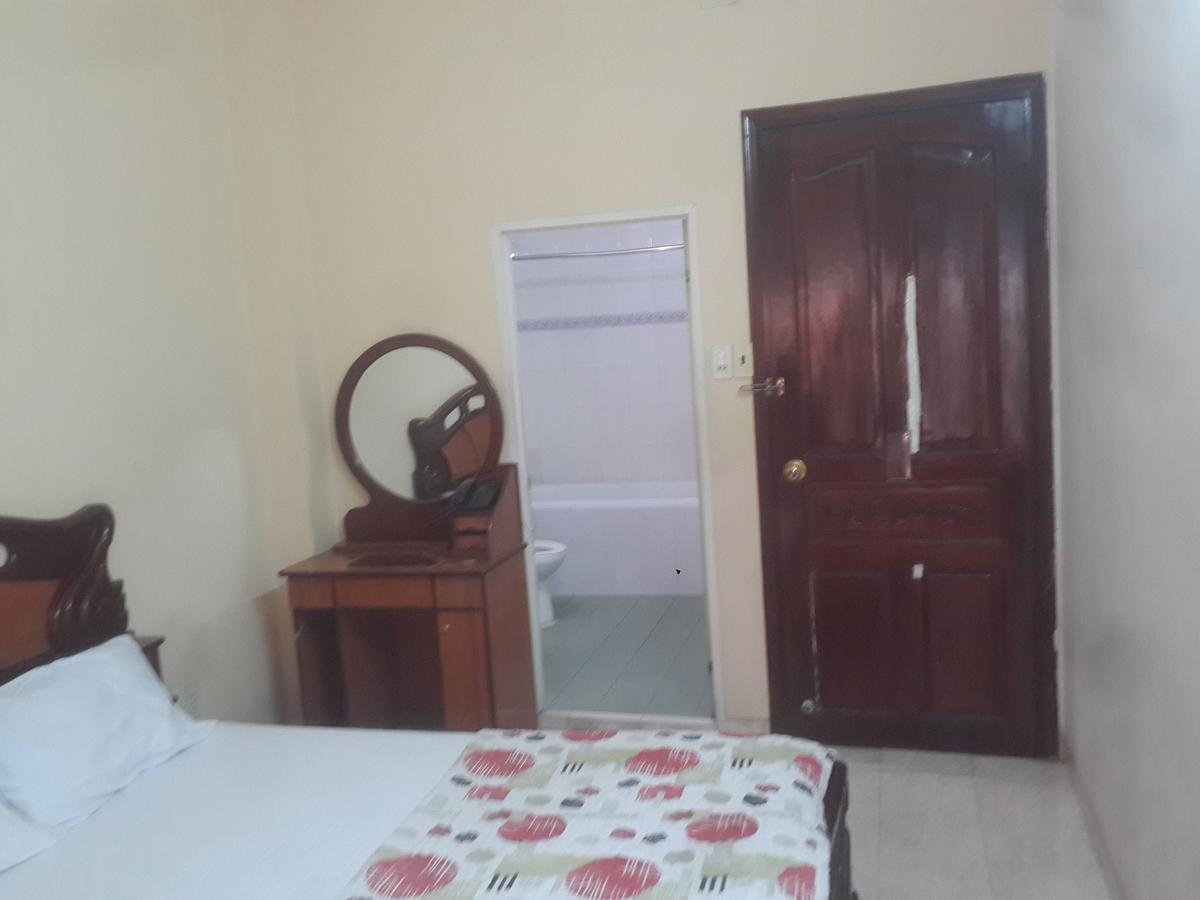 Ngan Long Hotel Thành Pho Ho Chí Minh Esterno foto